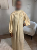 Robe à pois jaune
